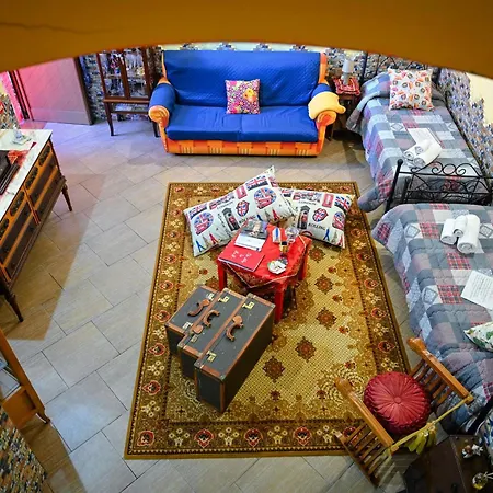 The Alley Apartment *